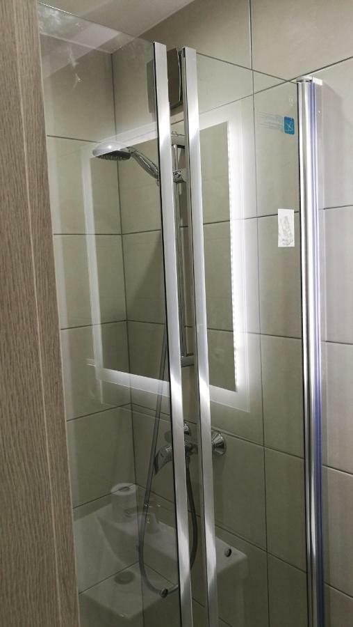 Comfortable Studio Only 20 Minutes From International Conference Center Katowice Best Place For Wuf2022 Eec Tnf Off Etc Siemianowice Slaskie Ngoại thất bức ảnh